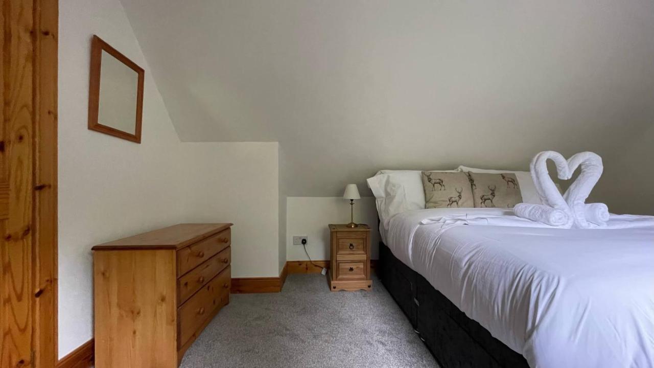 Kerrowdown Cottage-Self Catering For 4 In The Highlands Drumnadrochit Eksteriør billede